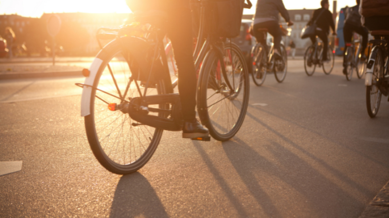 Eat My Dust: Bikes Beat Cars at Commuter Challenge